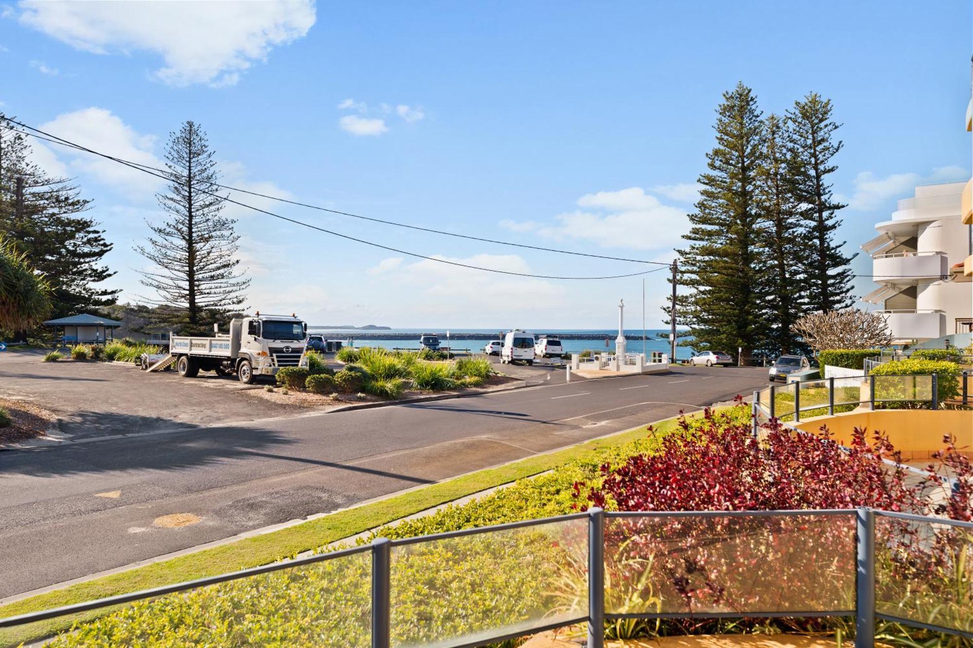 The Cove Yamba Aparthotel Exteriör bild